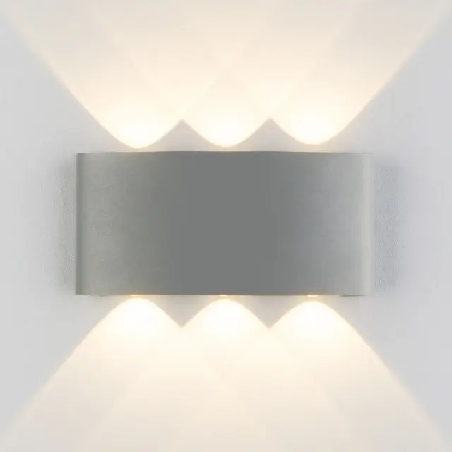 Уличный светильник Elektrostandard 1551 Techno LED серый/(a038417) TWINKY — черный, ракурс 3