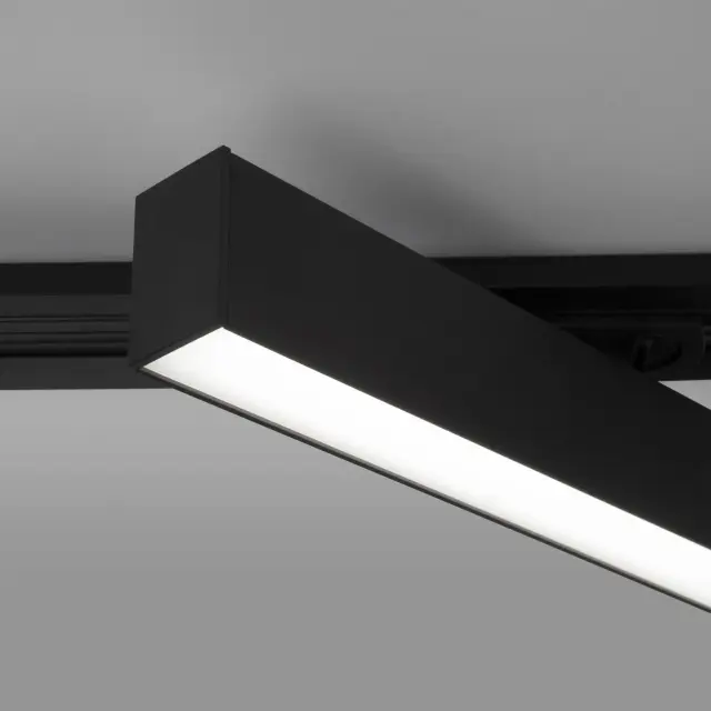 Трековый светодиодный светильник для однофазного шинопровода X-Line 10W 4200K черный матовый X-Line черный матовый 10W 4200K (LTB53) однофазный, ракурс 3