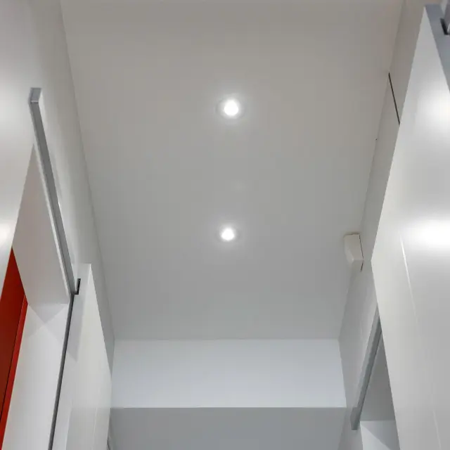 Точечный светильник Elektrostandard 25001/01/(a057000) DORMA — белый, ракурс 3