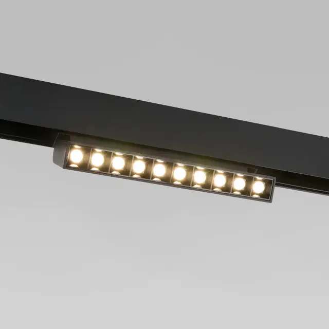 Slim Magnetic HL02 Трековый светильник 12W 4200K черный 85010/01, ракурс 3