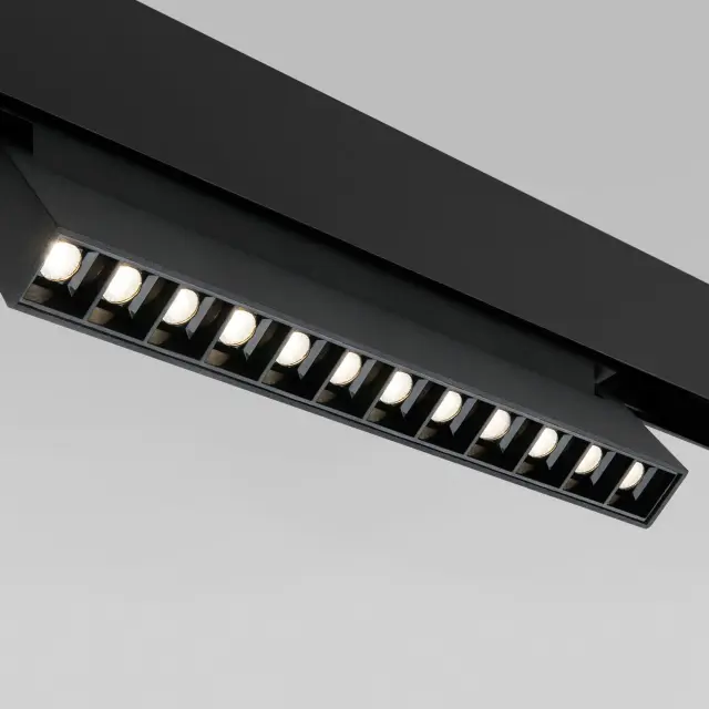 Slim Magnetic HL02 Трековый светильник 12W 4200K черный 85010/01, ракурс 4