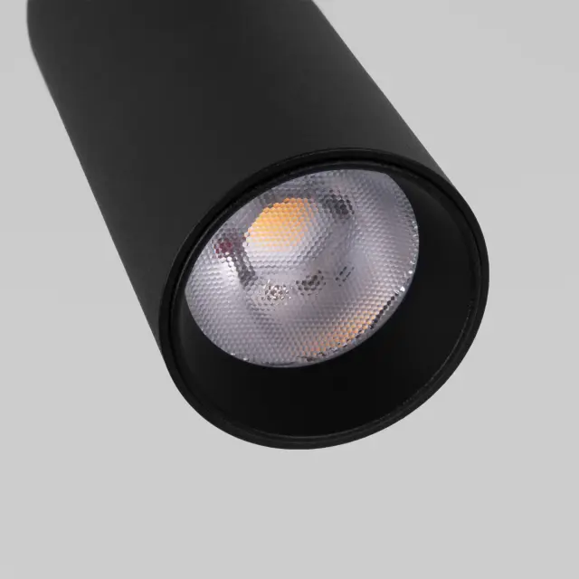 Точечный светильник Elektrostandard 85252/01/(a058246) DIFFE — черный, ракурс 5