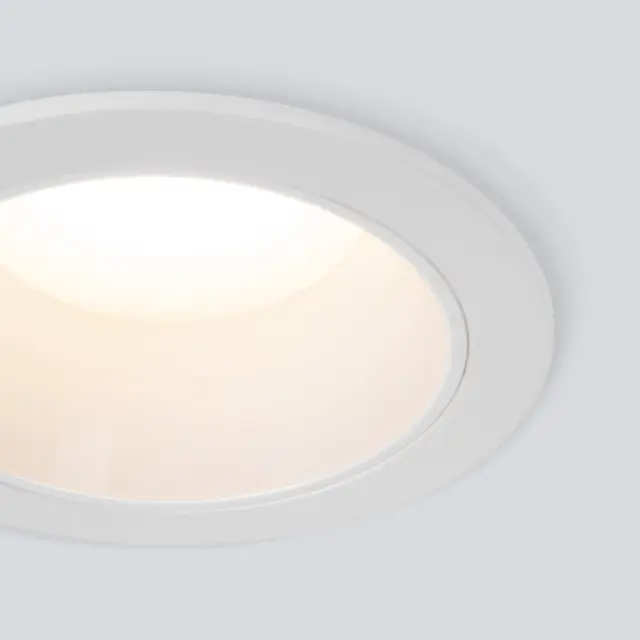 Точечный светильник Elektrostandard 25082/LED/(a062940) BASIC — белый, ракурс 2