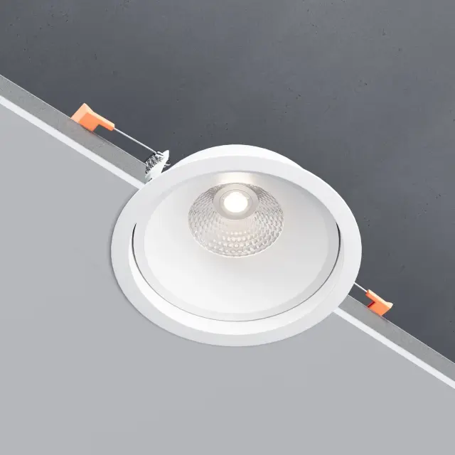 Точечный светильник Elektrostandard 25083/LED/(a062943) SLIDE — белый, ракурс 3