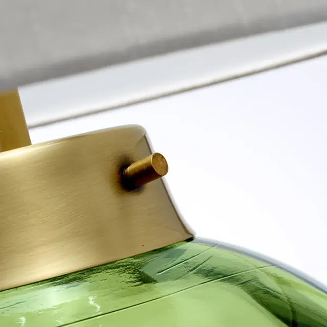 Настольная лампа Elstead Lighting DL-KARA-TL-GREEN — зеленый, ракурс 2