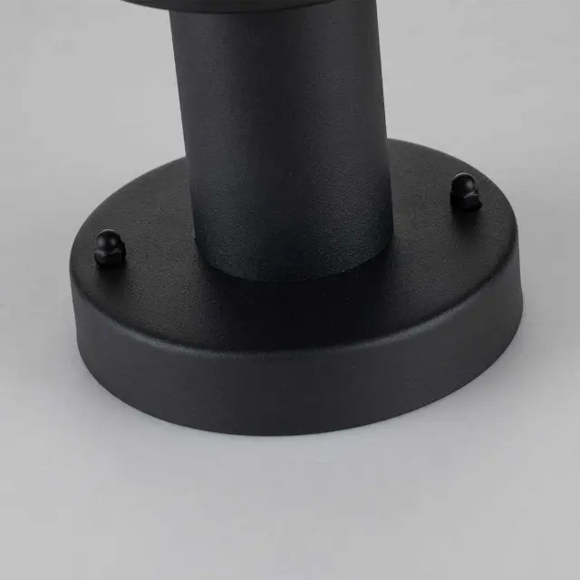 Уличный светильник Elstead Lighting KLAMPENBORG-PED-BK — черный, ракурс 4