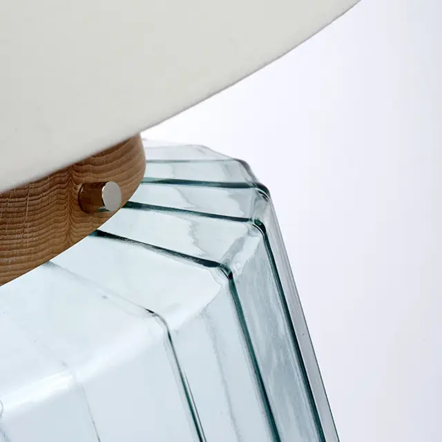 Настольная лампа Elstead Lighting LUGA-TL-NATURAL — белый, ракурс 2