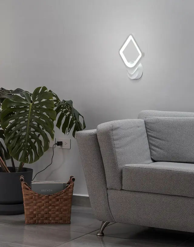 Бра Escada 10220/1LED 18W SQUARE — белый, ракурс 4