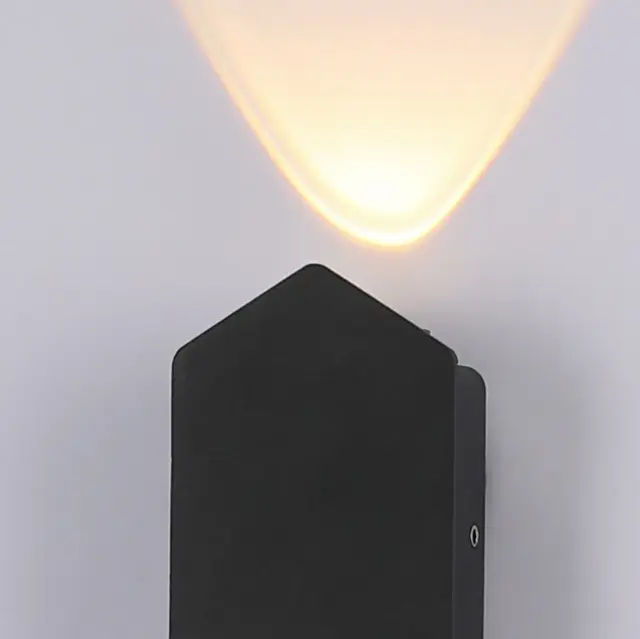 Уличный светильник Escada 30004P/03LED — черный, ракурс 3