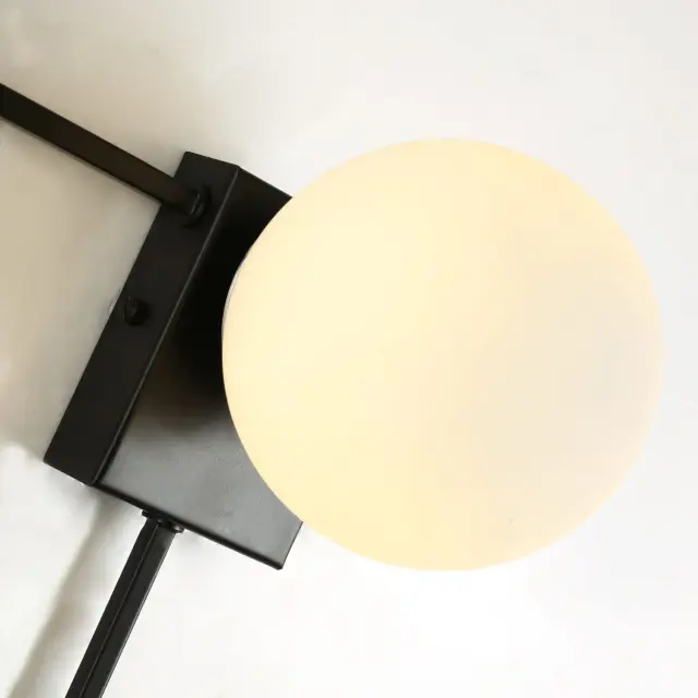 Бра Favourite 2823-1W GLARE — черный, ракурс 4