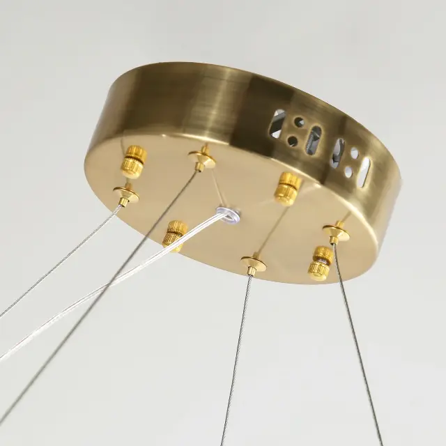 Светильник Favourite 4012-8P PLACERAT — золотой, ракурс 4