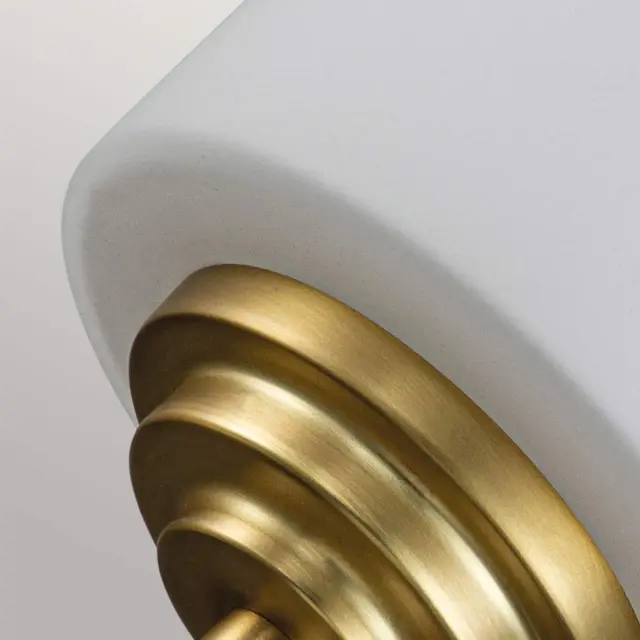 Светильник для ванной комнаты Elstead Lighting FE-MALIBU1-BATH-BB — латунь, ракурс 2