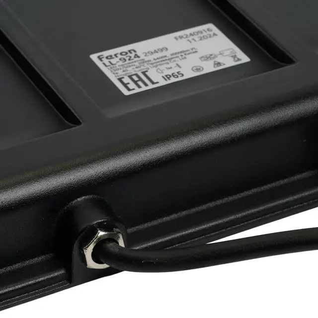 Прожектор Feron 29499 LL-924 — черный, ракурс 7