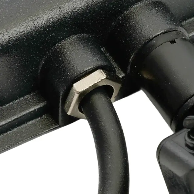 Прожектор Feron 29556 LL-906 — черный, ракурс 7
