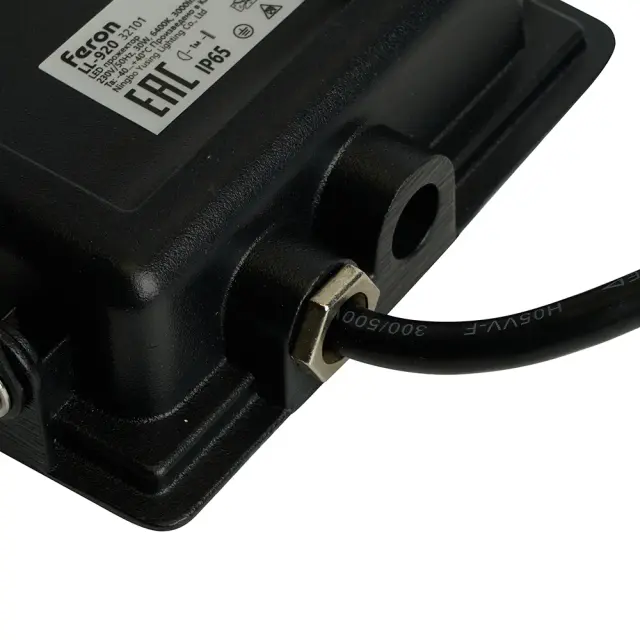 Прожектор Feron 32101 LL-920 — черный, ракурс 4