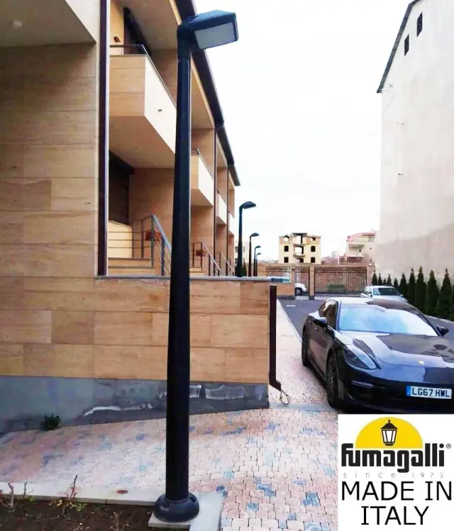 Фонарный столб Fumagalli 4P2.415.G10.AYF1R GIORGIO — черный, ракурс 2