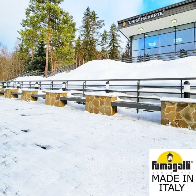 Наземный уличный светильник Fumagalli D15.555.000.AYF1R SAURO — черный, ракурс 6