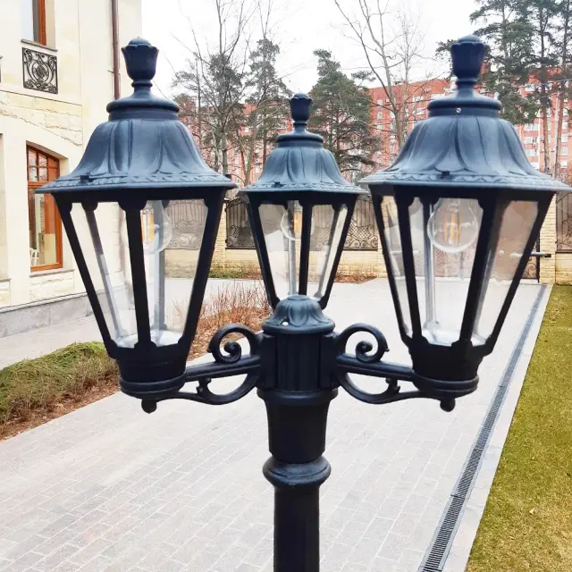Фонарный столб Fumagalli E26.202.S30.AXE27 RUT — черный, ракурс 8