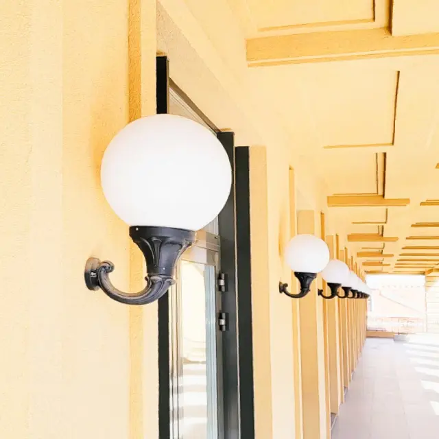 Уличный светильник Fumagalli G40.132.000.AYE27 GLOBE 400 — черный, ракурс 2