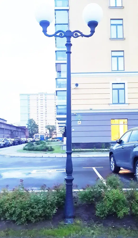 Фонарный столб Fumagalli G40.208.M20.AYE27 GLOBE 400 — черный, ракурс 2