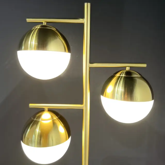 Торшер Imperium Loft 85502-22 GENEVA GLASS — латунь, ракурс 4