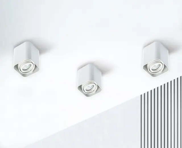 Точечный светильник Italline 5641 white — белый, ракурс 2