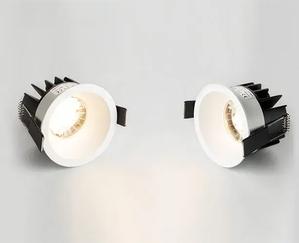 Точечный светильник Italline DL 3241 white — белый, ракурс 3