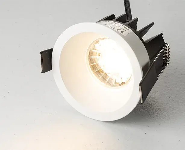 Точечный светильник Italline DL 3241 white — белый, ракурс 7