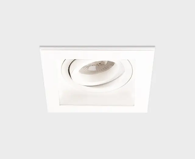 Точечный светильник Italline DY-1681 white — белый, ракурс 2