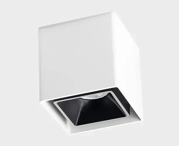 Точечный светильник Italline FASHION FX1 white + FASHION FXR black — белый