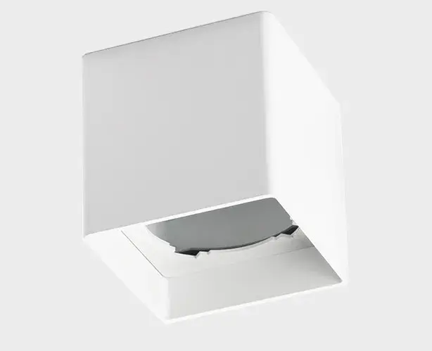 Точечный светильник Italline FASHION FX1 white + FASHION FXR gold — белый, ракурс 2