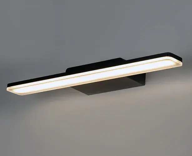 Светильник для ванной комнаты Italline IT01-1088/45 black — черный, ракурс 2
