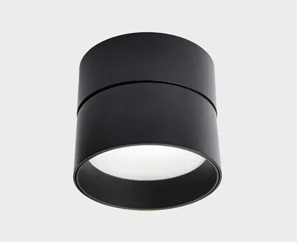 Точечный светильник Italline IT02-006 black 3000K — черный, ракурс 5