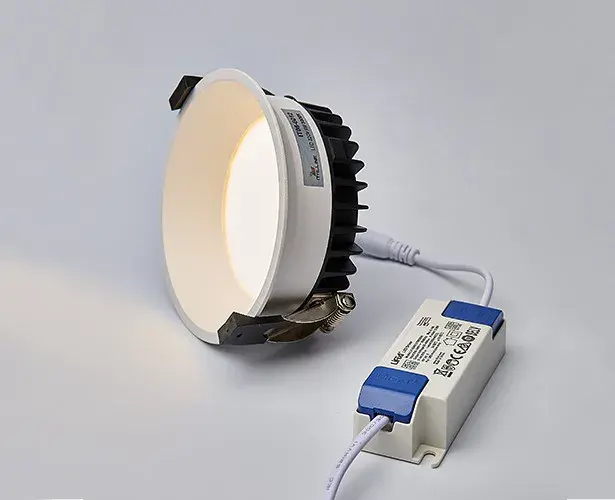 Точечный светильник Italline IT06-6014 white 4000K — белый, ракурс 3