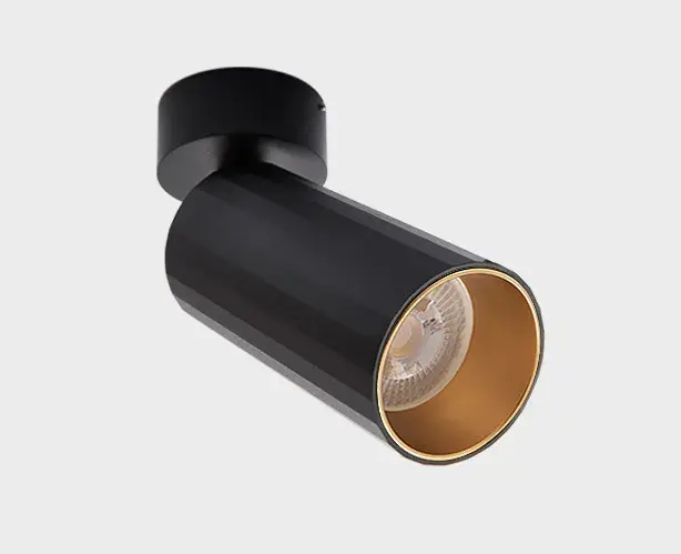 Точечный светильник Italline IT08-8011 black — черный, ракурс 6