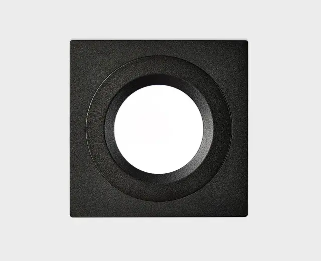 Точечный светильник Italline IT08-8018 black 3000K — черный, ракурс 2