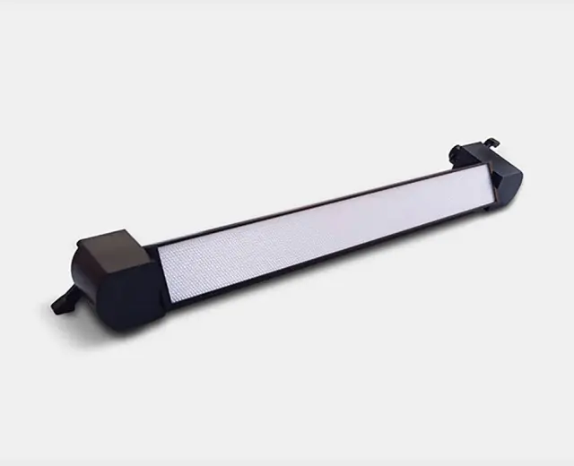 Светильник для однофазного трека Italline IT08-8029 black 3000K — черный, ракурс 4