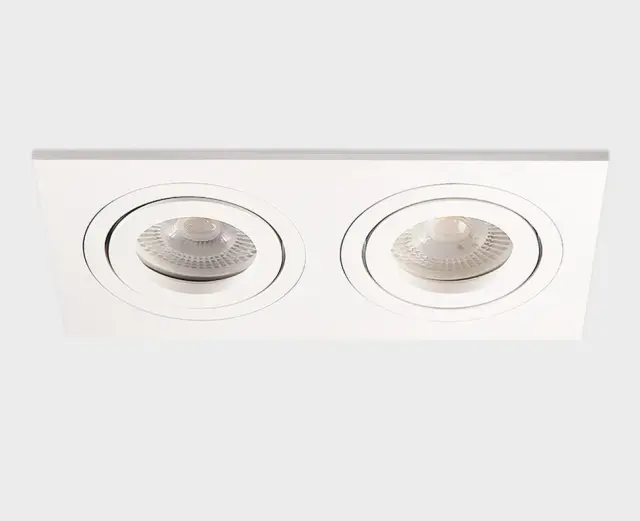 Точечный светильник Italline M02-026021 white — белый, ракурс 3