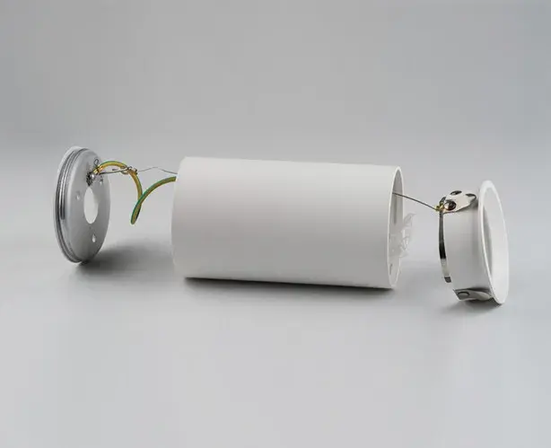 Точечный светильник Italline M02-70115 white — белый, ракурс 2