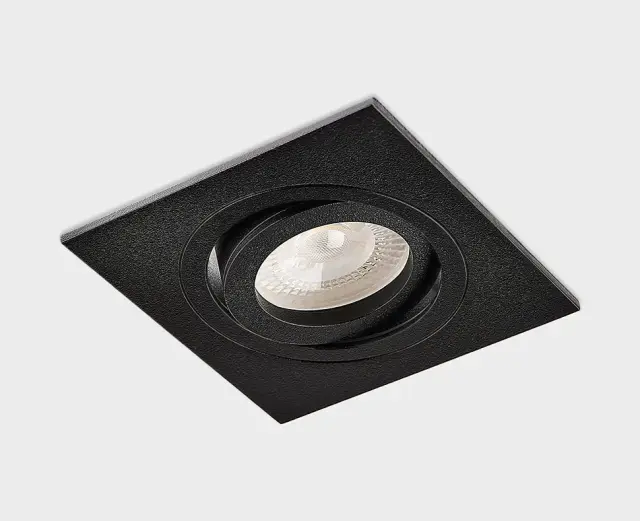Точечный светильник Italline SAG103-4 black/black — черный