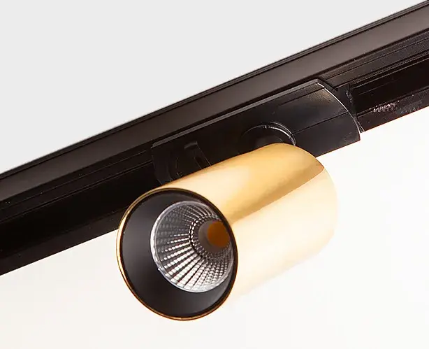 Светильник для однофазного трека Italline TR 3006 gold — черный, ракурс 2