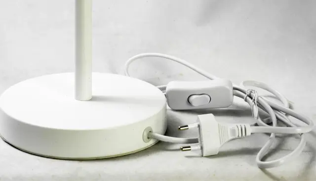 Настольная лампа Lussole LSP-0541 ХАРТФОРД — белый, ракурс 3