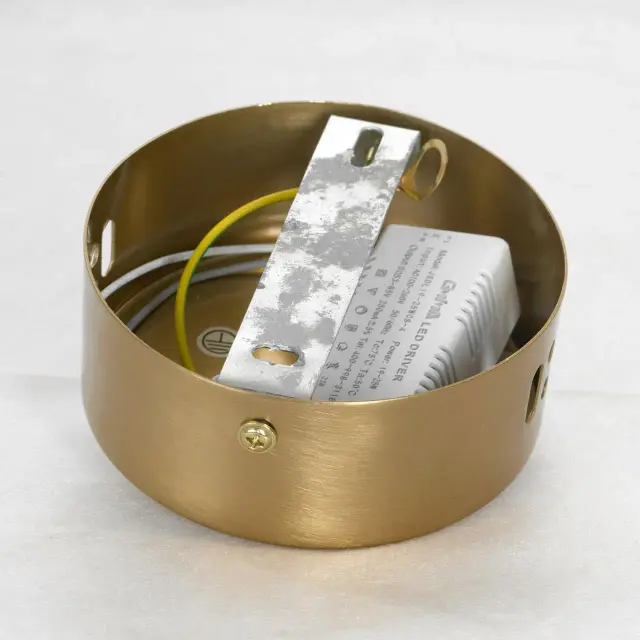 Светильник Lussole LSP-7025 СЕНТЕННИАЛ — бронза, ракурс 6