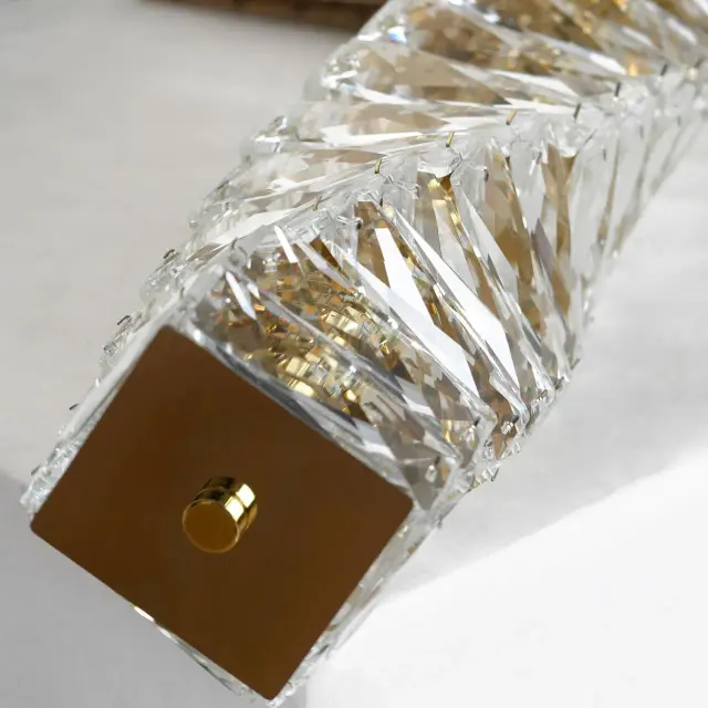 Светильник Lussole LSP-7068 ЭНТЕРПРАЙС — золотой, ракурс 2