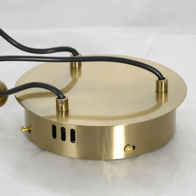 Светильник Lussole LSP-7072 БЕНД — золотой, ракурс 5