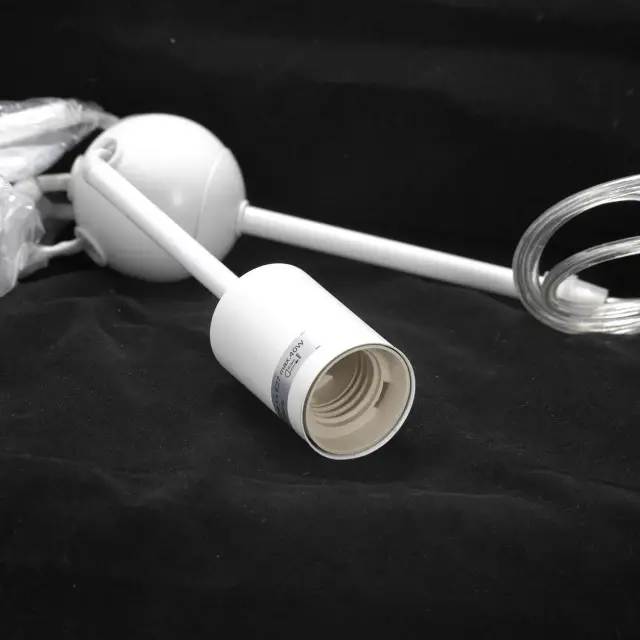 Люстра Lussole LSP-8268-W КЕННЕР — белый, ракурс 2