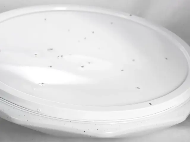Светильник Lussole LSP-8317 МУНЛАЙТ — белый, ракурс 3