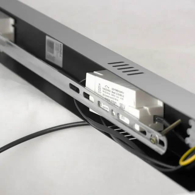 Светильник Lussole LSP-8450 РИВЕР — черный, ракурс 5
