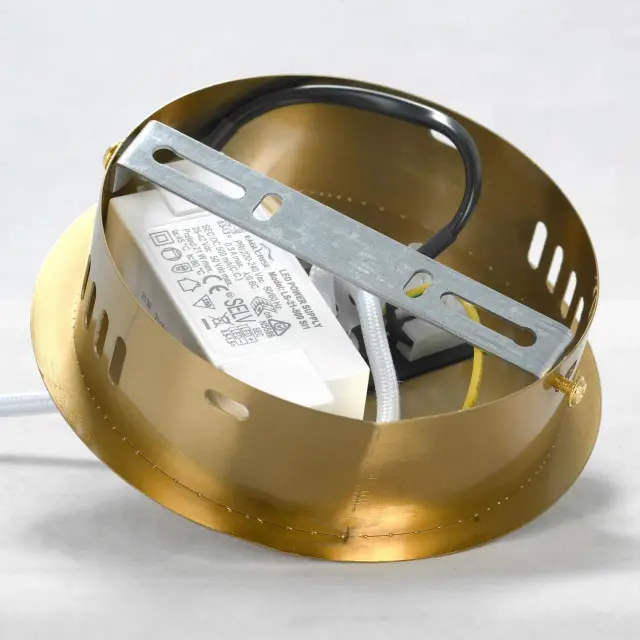Светильник Lussole LSP-8692 КОЛБЕРТ — золотой, ракурс 5