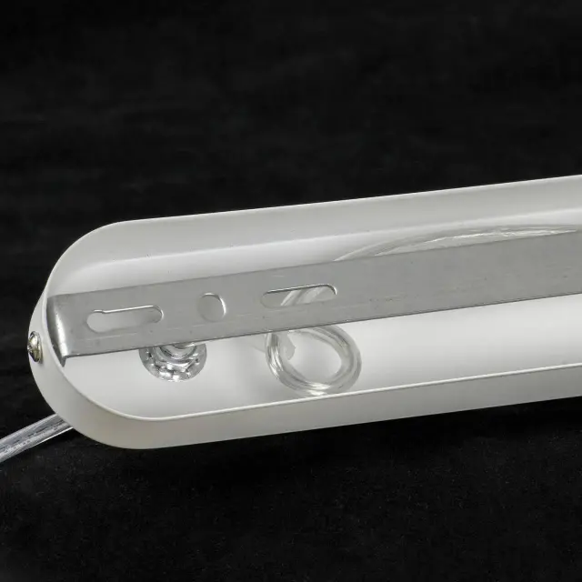 Светильник Lussole LSP-8916 БУТТЕ — белый, ракурс 6